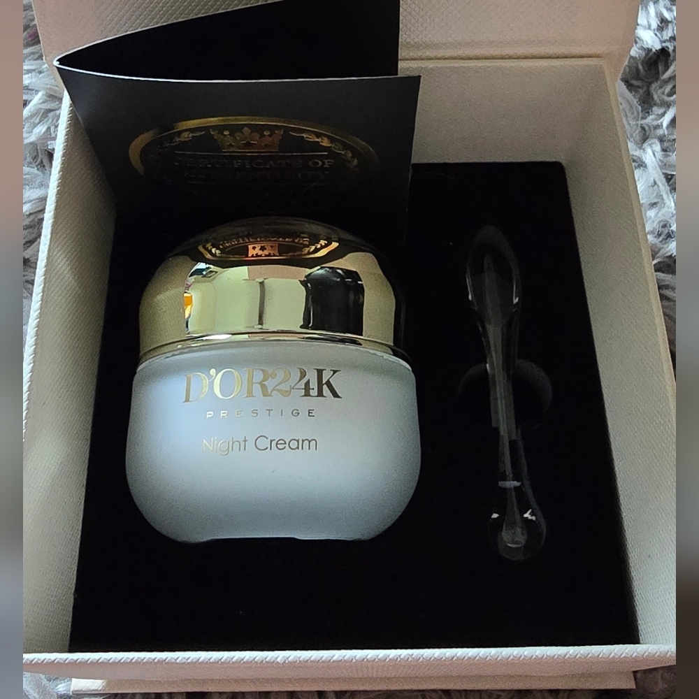 D'Or 24K Prestige Night Cream - Gold and White - Picture 4 of 5